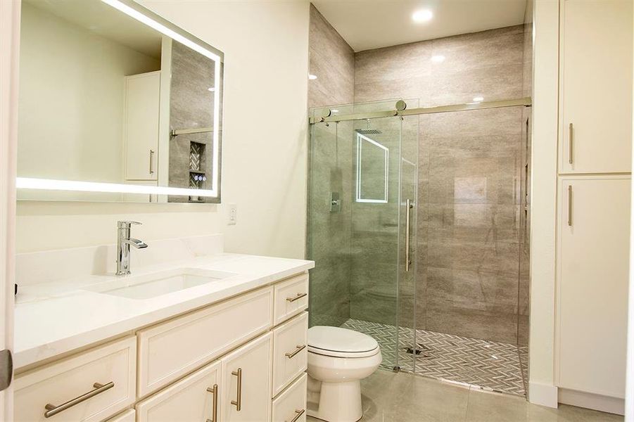 Furnished interior view inside a new home in , Grand Saline (Image 6).