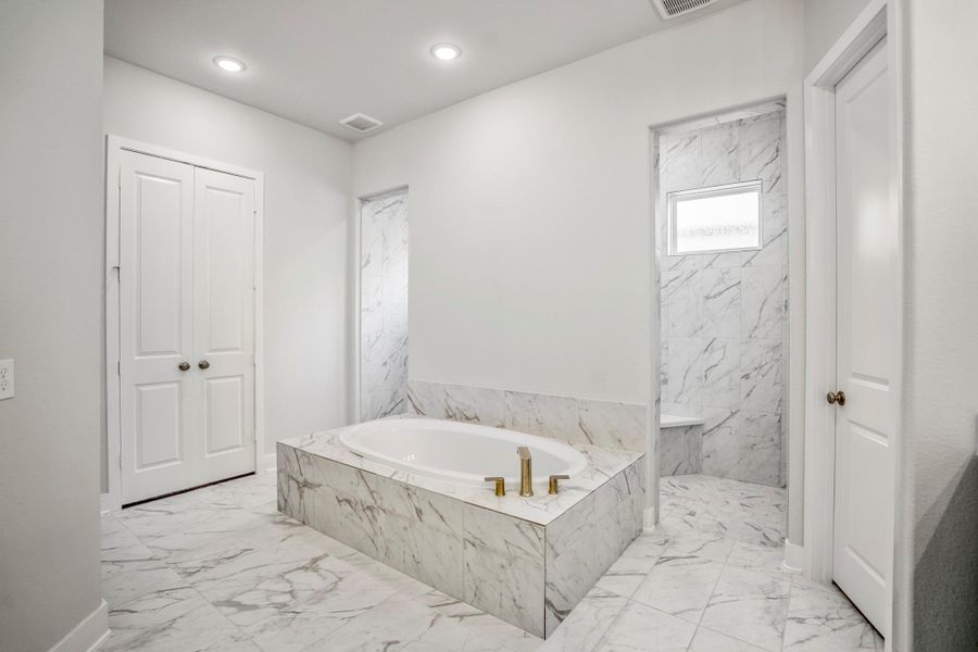 Furnished interior view inside a new home in Artavia 70′ Lots, Conroe (Image 33).