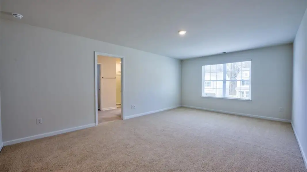 Spacious, unfurnished interior of a new home in Saddlebrook, Rocky Mount (Image 24).