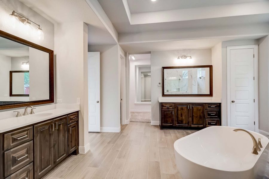 The Fredericksburg - Owner's Bath The Fredericksburg - Owner's Bath