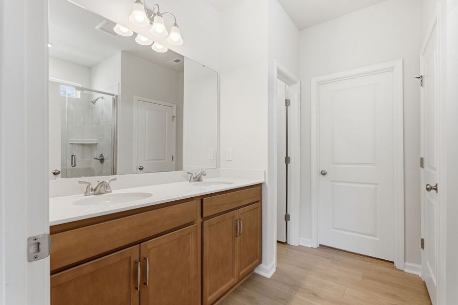 Furnished interior view inside a new home in Piper Creek, Newton (Image 11).