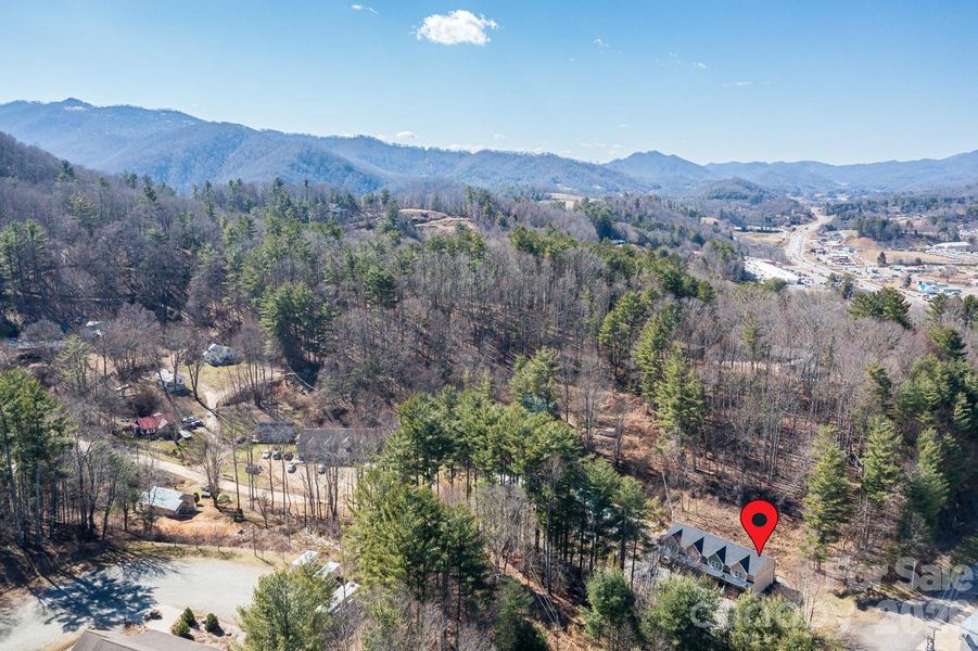 Natural landscape and outdoor views near in Burnsville (Image 15). Natural landscape and outdoor views near in Burnsville (Image 15).