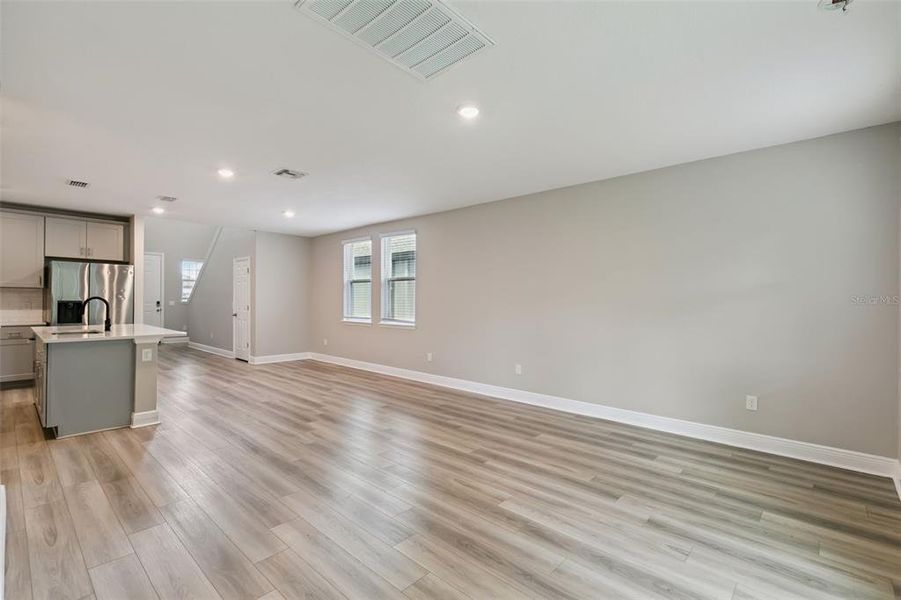 Spacious, unfurnished interior of a new home in , Daytona Beach (Image 35).