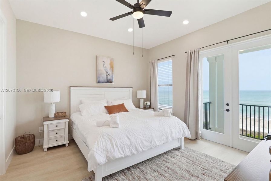Furnished interior view inside a new home in , Melbourne Beach (Image 65).