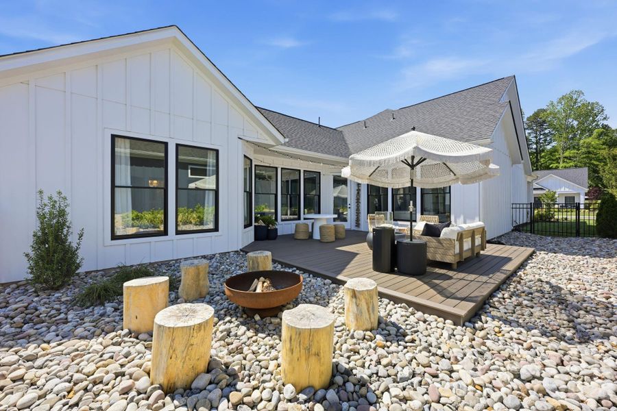 Resort style living on Lake Davidson