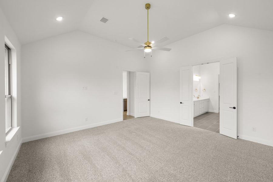 Spacious, unfurnished interior of a new home in Ridgepoint, Midlothian (Image 26).