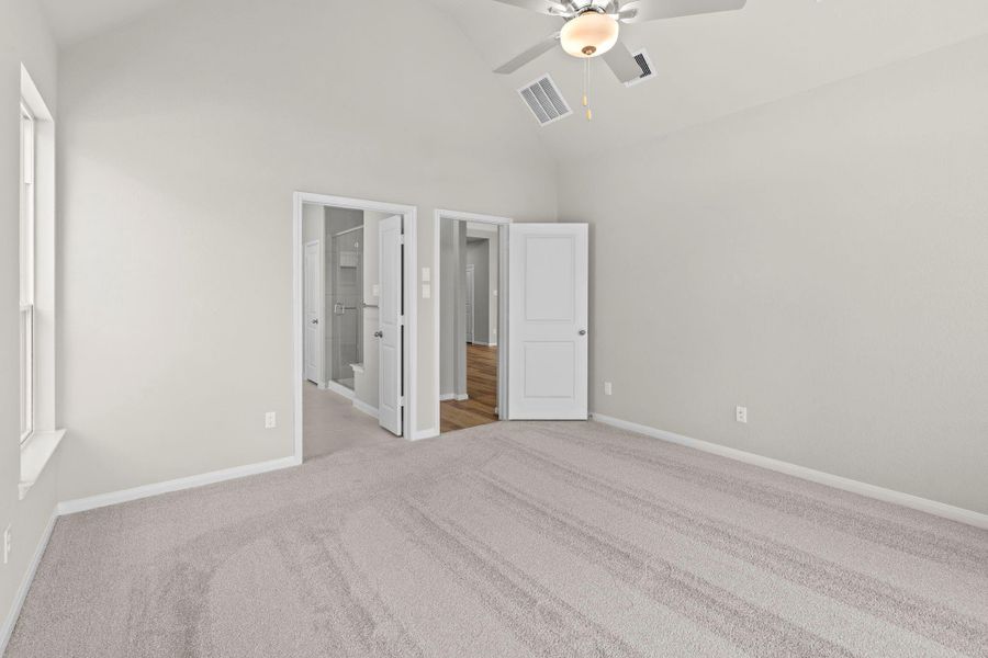 Spacious, unfurnished interior of a new home in Bridgeland, Cypress (Image 31).