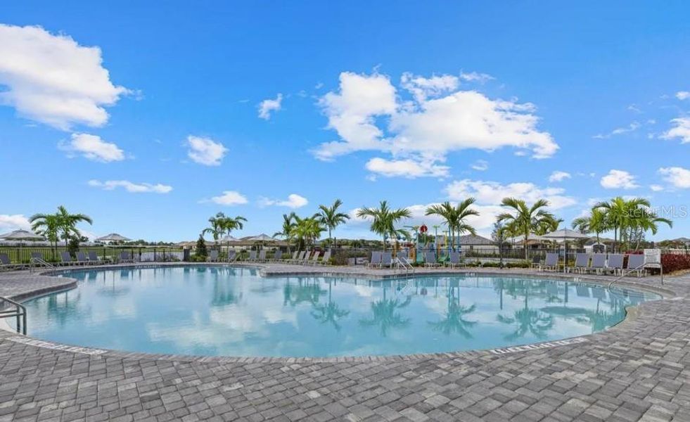 Community amenities in Lorraine Lakes at Lakewood Ranch, Lakewood Ranch (Image 22).