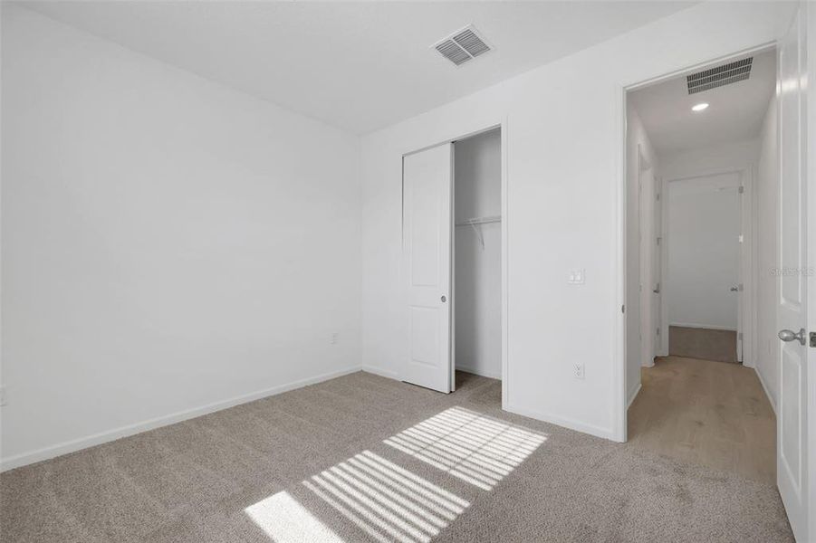 Spacious, unfurnished interior of a new home in Crossroads at Kelly Park, Apopka (Image 17).