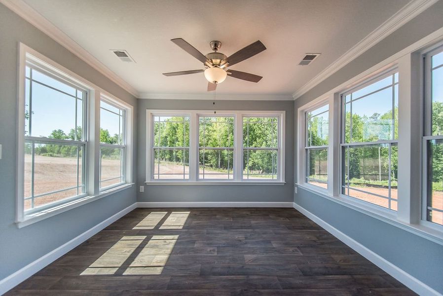 Representative unfurnished interior of a home built from the Jackson by Enchanted Homes in Lonesome Dove, San Antonio (Image 35).