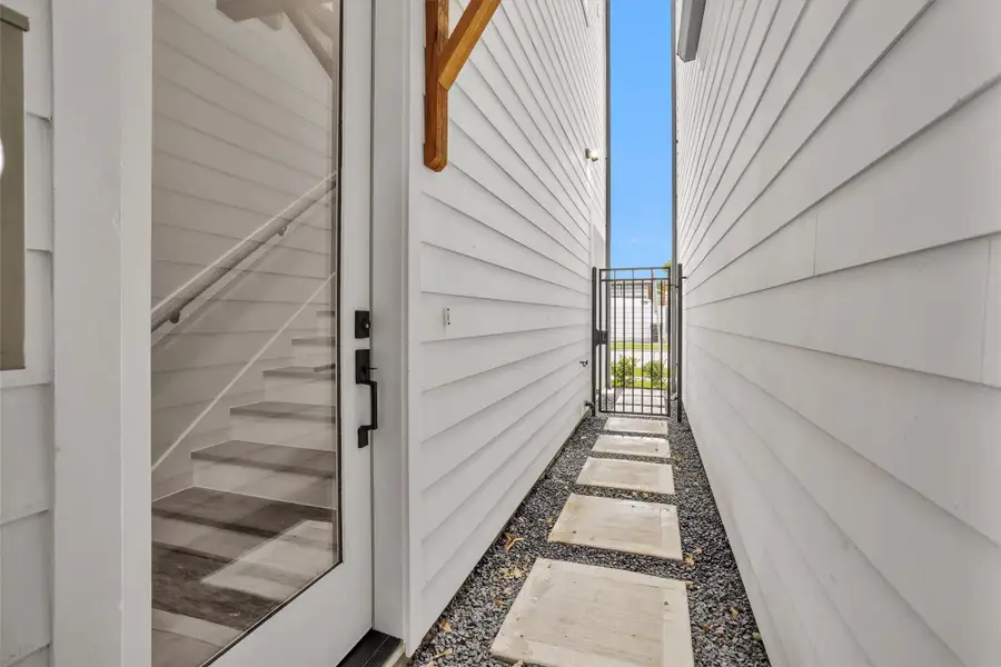 Exterior details and patio area of a home in , Houston (Image 4).