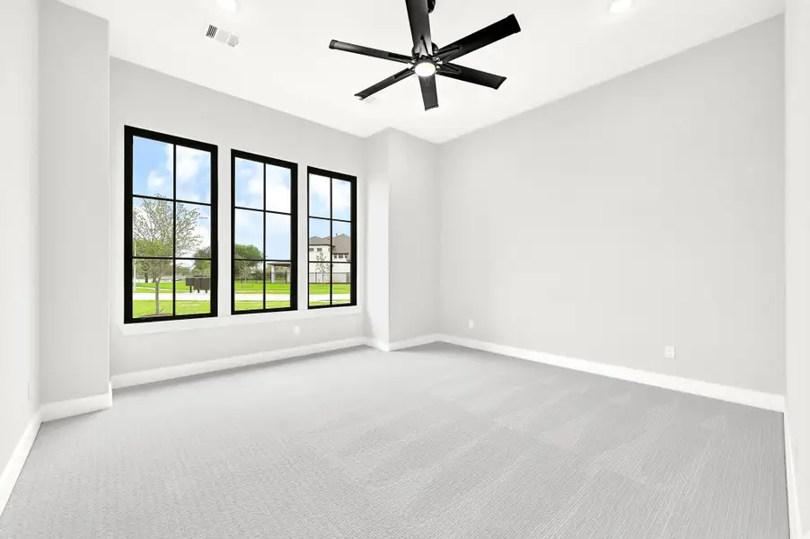 Bedroom on the 1st floor.