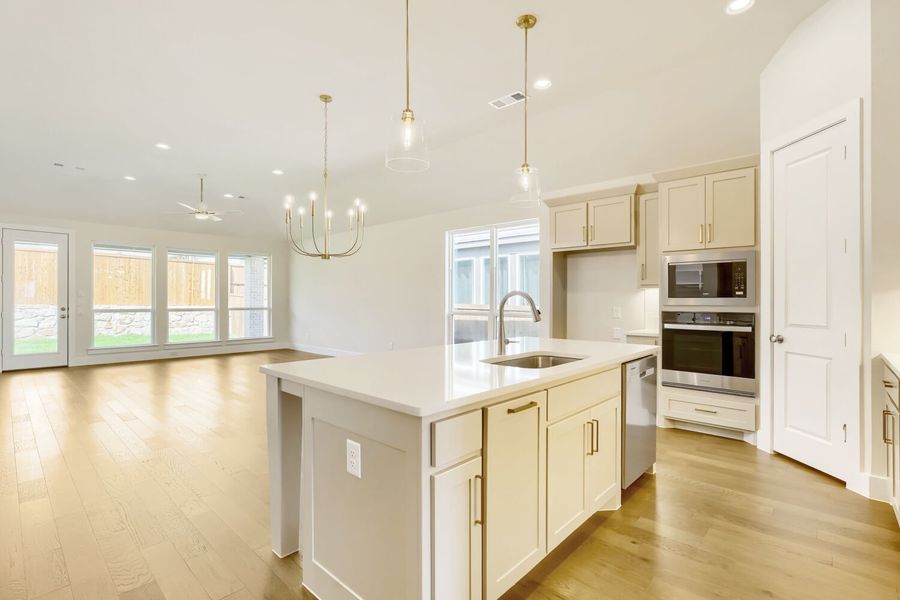 4307 Azalea - Kitchen