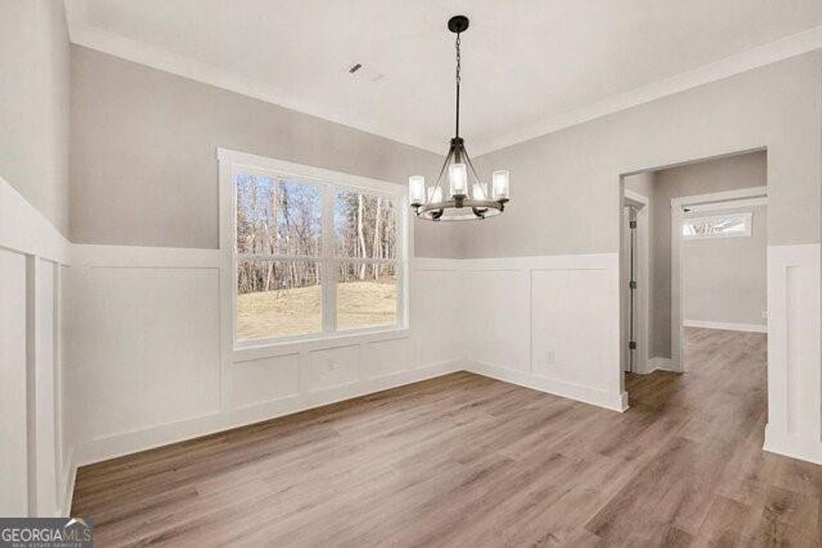 Spacious, unfurnished interior of a new home in , Clermont (Image 12).