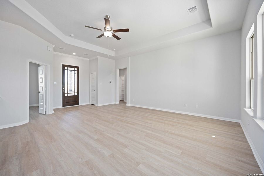 Spacious, unfurnished interior of a new home in Bonita Vista, Pleasanton (Image 10). Spacious, unfurnished interior of a new home in Bonita Vista, Pleasanton (Image 10).