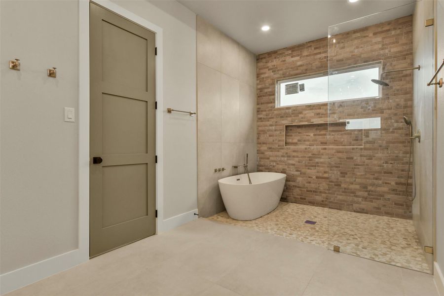 Furnished interior view inside a new home in , Angleton (Image 8).