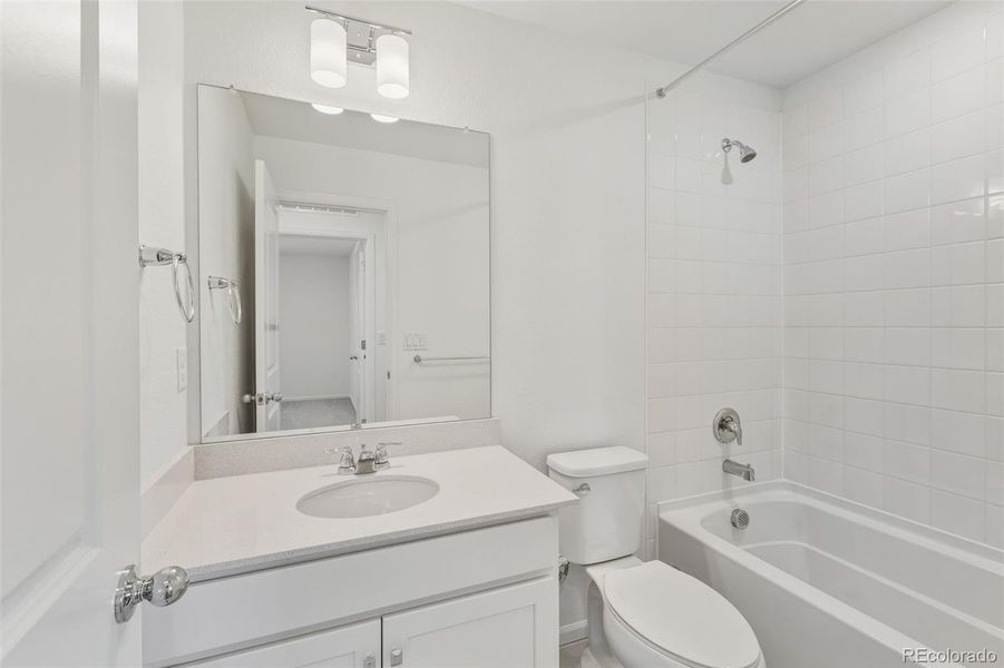 Furnished interior view inside a new home in Windler, Aurora (Image 4).