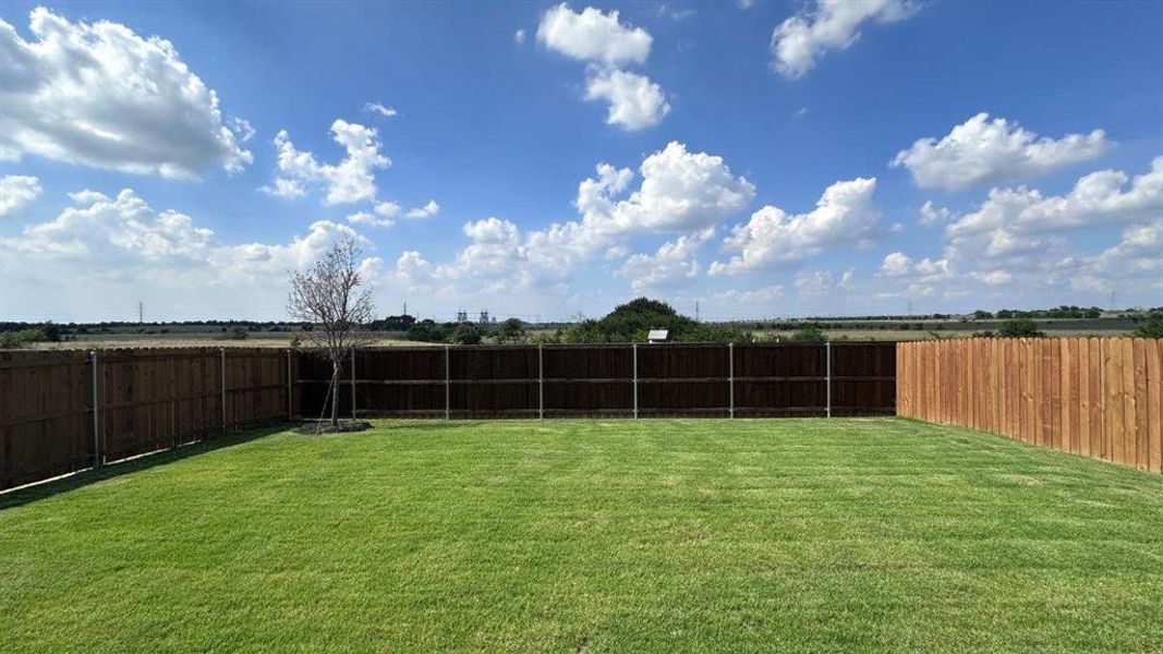 Exterior details and patio area of a home in Rock Creek West, Fort Worth (Image 3). Exterior details and patio area of a home in Rock Creek West, Fort Worth (Image 3).