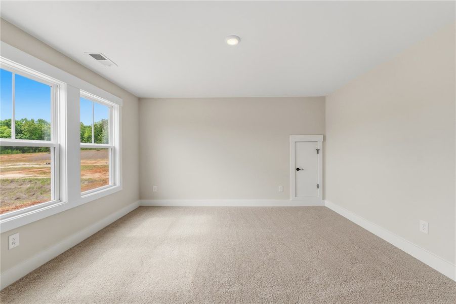 Spacious, unfurnished interior of a new home in Saratoga Oaks, Williamston (Image 32). Spacious, unfurnished interior of a new home in Saratoga Oaks, Williamston (Image 32).