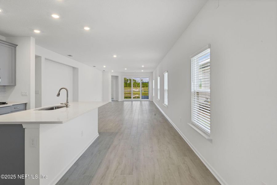 Image 76 of a home in Beacon Lake.