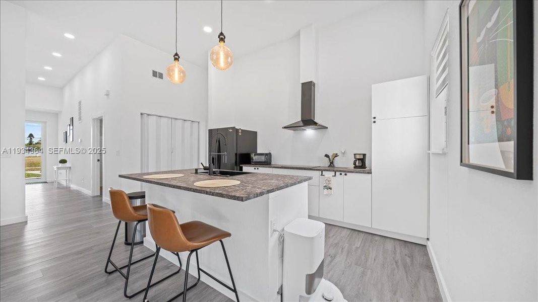 Furnished interior view inside a new home in , Cape Coral (Image 8).