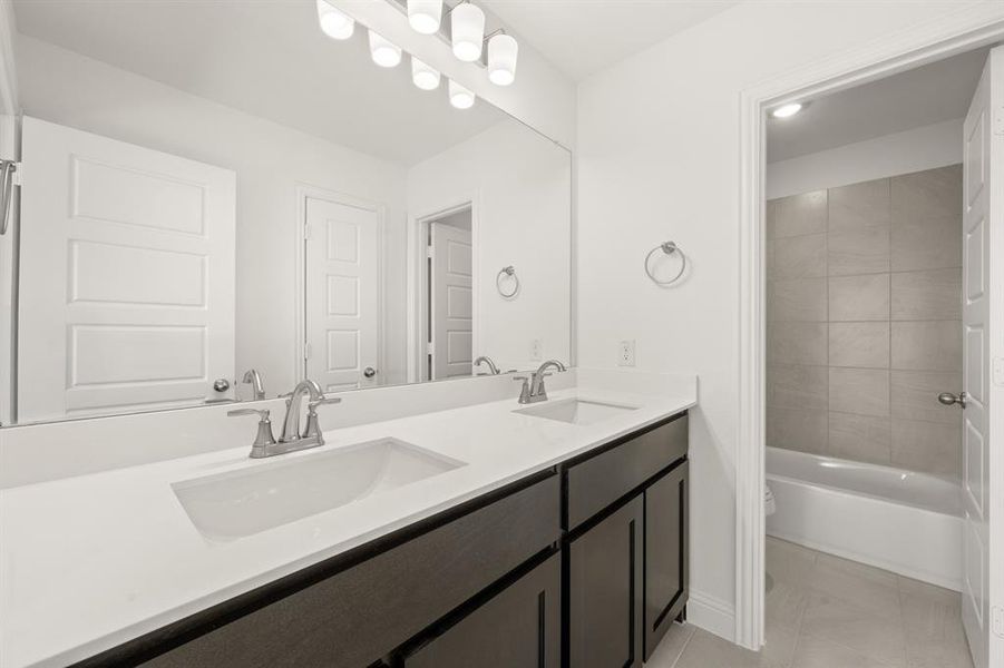 966 Richard Pittman- Bathroom-2