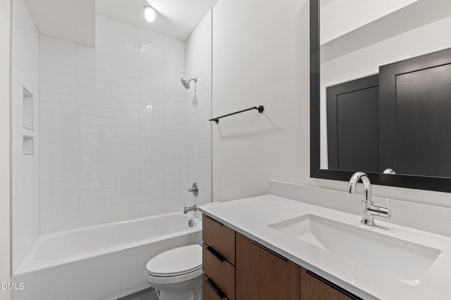 54-512 Gordon St, 1101_0709