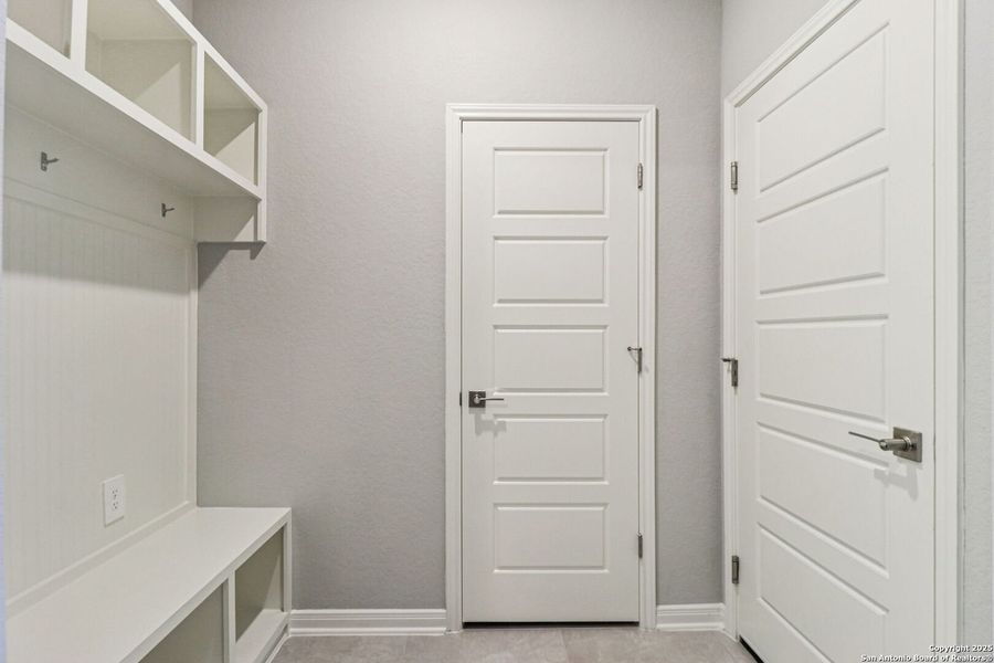 Furnished interior view inside a new home in Arcadia Ridge - Classic Series, San Antonio (Image 12).