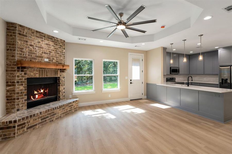 Spacious, unfurnished interior of a new home in , Gun Barrel City (Image 17).