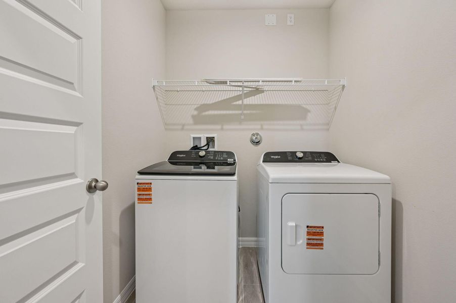 Exterior details and patio area of a home in Hampton Park - Classic Series, Vero Beach (Image 3).