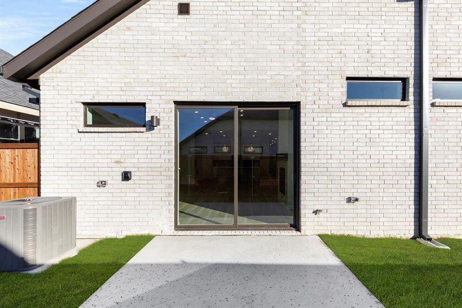 24_26. 1707 Morningside - Back (2)