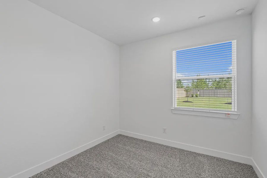 Spacious, unfurnished interior of a new home in Bridgeland Chateaus, Cypress (Image 29).