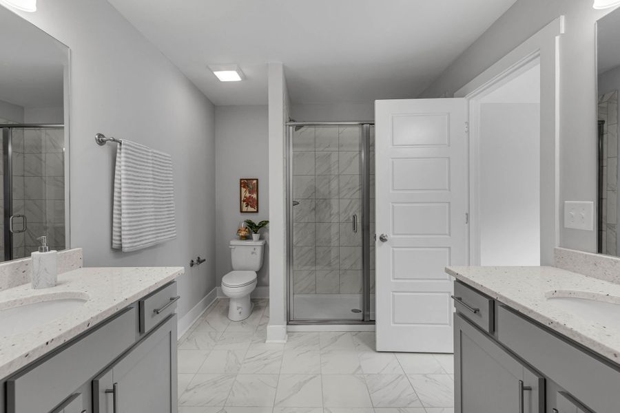 Representative furnished interior of a home built from the Porter by Horizon Construction and Development in The Village at Bonnie Oaks, Lebanon (Image 11). Representative furnished interior of a home built from the Porter by Horizon Construction and Development in The Village at Bonnie Oaks, Lebanon (Image 11).