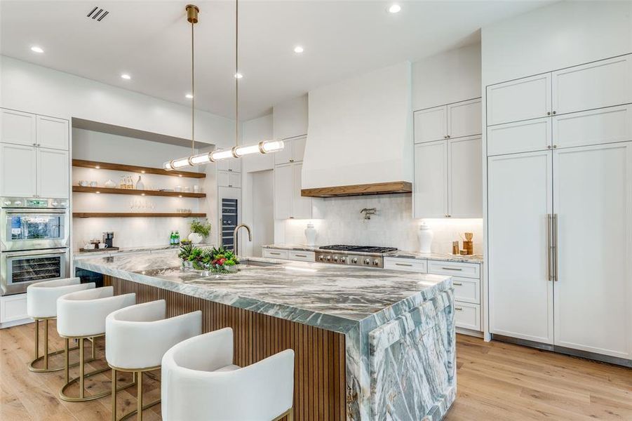 Furnished interior view inside a new home in , Dallas (Image 31).