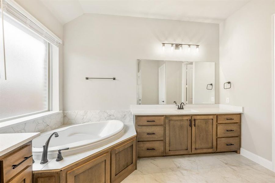 Furnished interior view inside a new home in Ridgepoint, Midlothian (Image 15).