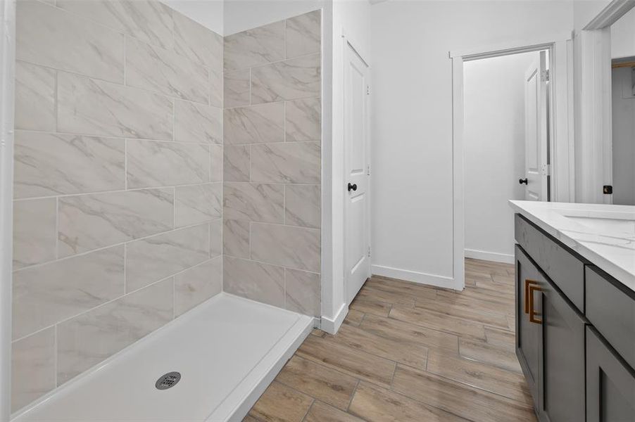 Furnished interior view inside a new home in , Mabank (Image 6).
