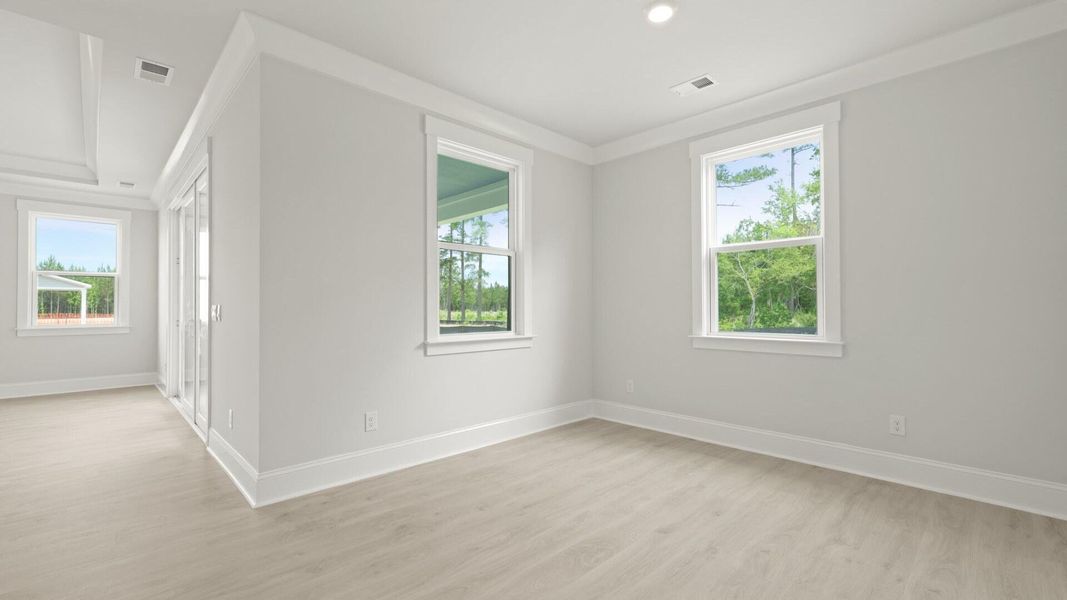 Spacious, unfurnished interior of a new home in Berkeley Bay, Ridgeville (Image 20).