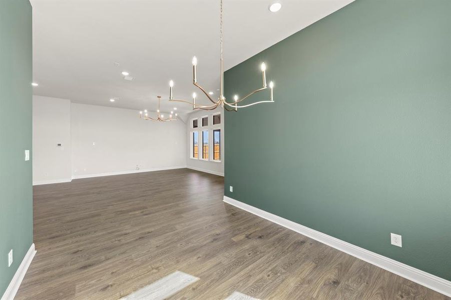 17. 9712 Talia - Dining (2)