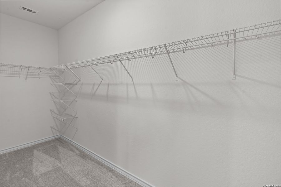 Spacious, unfurnished interior of a new home in Davis Ranch, San Antonio (Image 20).