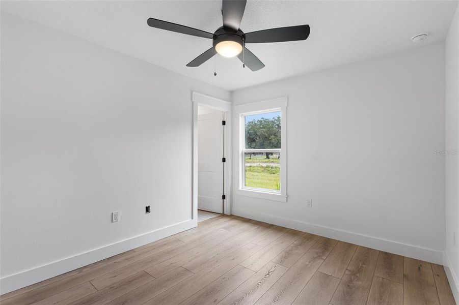 Spacious, unfurnished interior of a new home in , Jasper (Image 21).