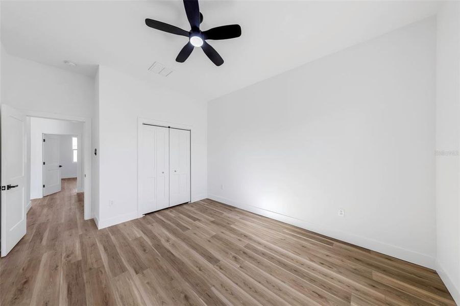 Spacious, unfurnished interior of a new home in , Hudson (Image 58).
