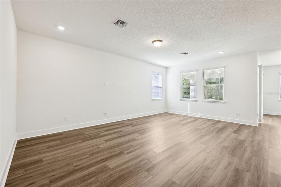 Spacious, unfurnished interior of a new home in Ridgehaven - Signature Series, Ormond Beach (Image 18).