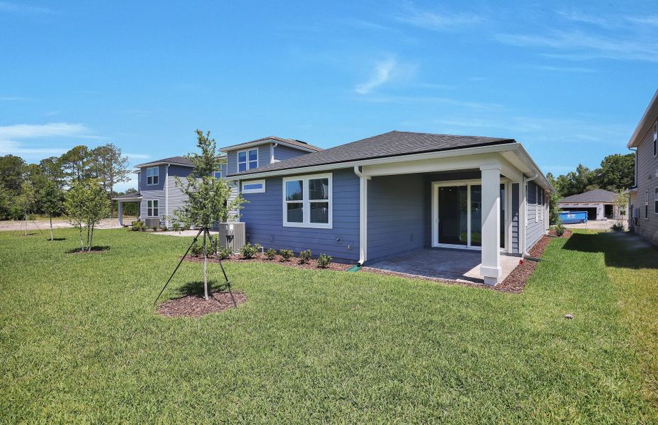 Representative exterior details of a home built from the Drayton by Pulte Homes in The Preserve at Bannon Lakes, St. Augustine (Image 4).
