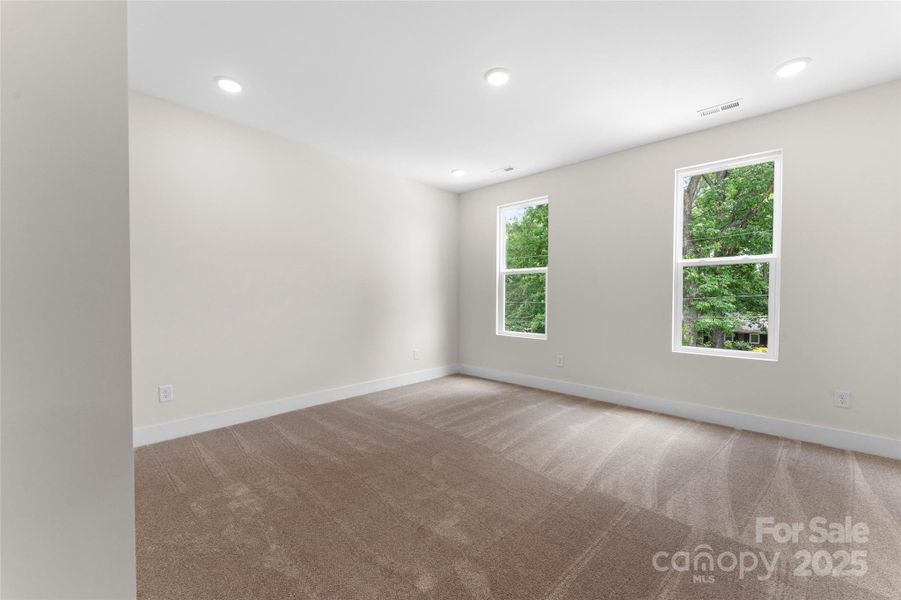 Spacious, unfurnished interior of a new home in , Gastonia (Image 30).