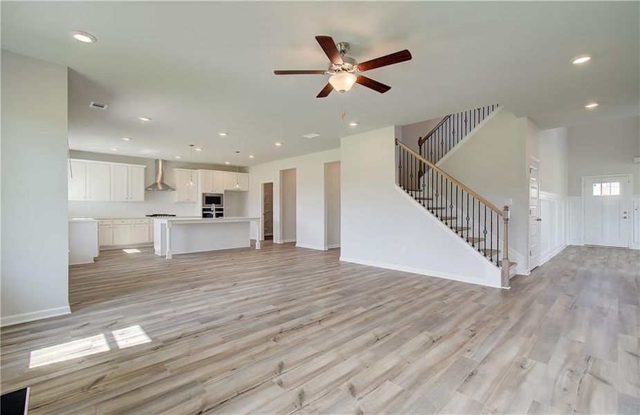 Spacious, unfurnished interior of a new home in Grandview at Millers Mill, Stockbridge (Image 12).