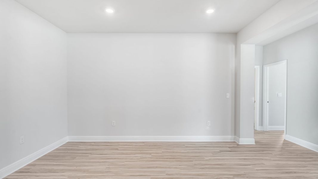 Spacious, unfurnished interior of a new home in WindMark Beach, Port Saint Joe (Image 23).