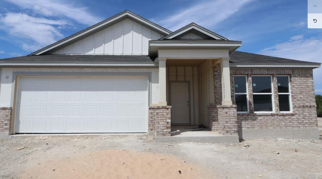 Exterior details and patio area of a home in Marble Creek Crossing, Austin (Image 10). Exterior details and patio area of a home in Marble Creek Crossing, Austin (Image 10).