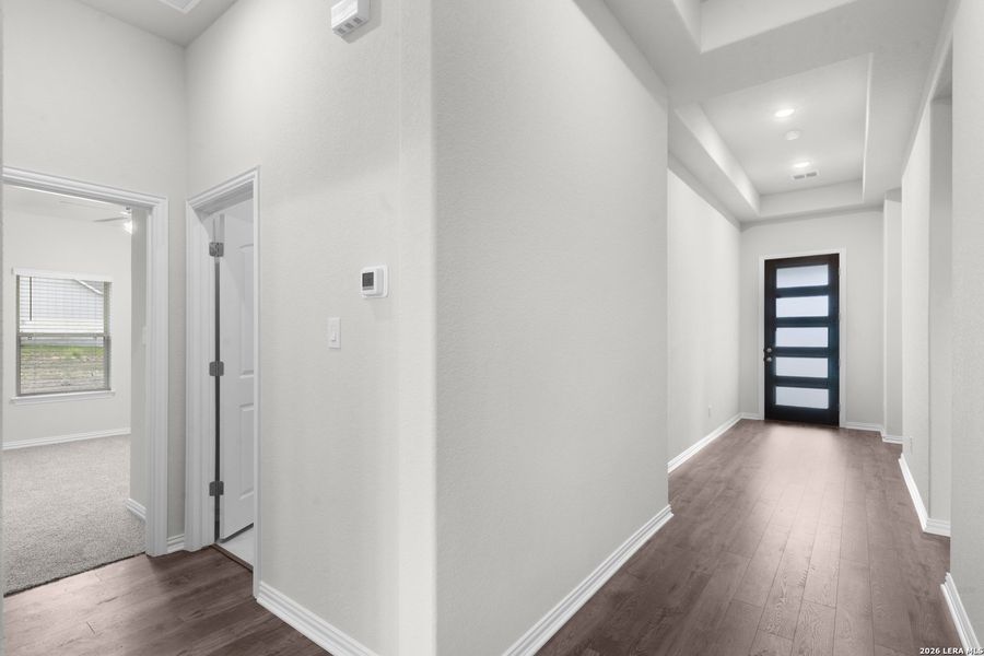 Spacious, unfurnished interior of a new home in The Crossvine, Schertz (Image 21).