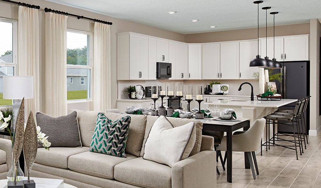 Emerald-F926-SeasonsAtMattiePointe Great Room