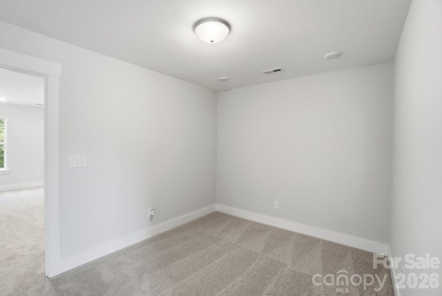 Spacious, unfurnished interior of a new home in Blythe Mill Townhomes, Waxhaw (Image 23).